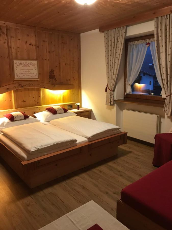 Das Enzian Aschau Im Zillertal Exterior photo