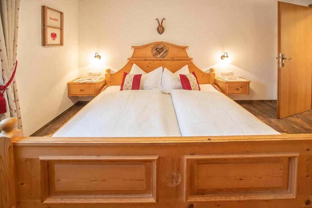 Das Enzian Aschau Im Zillertal Exterior photo